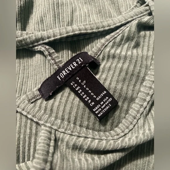 Green Ribbed Top - Picture 3 of 3